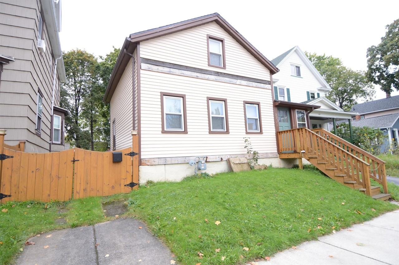 223 Gregory St