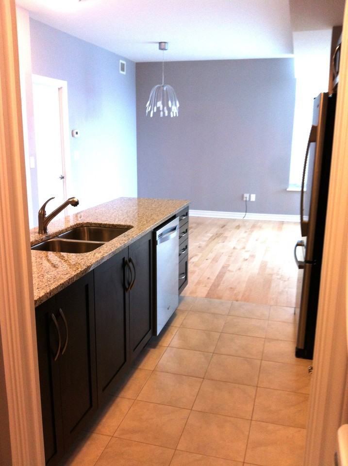 713-575 Byron Avenue - 713 - Photo 3 of 15