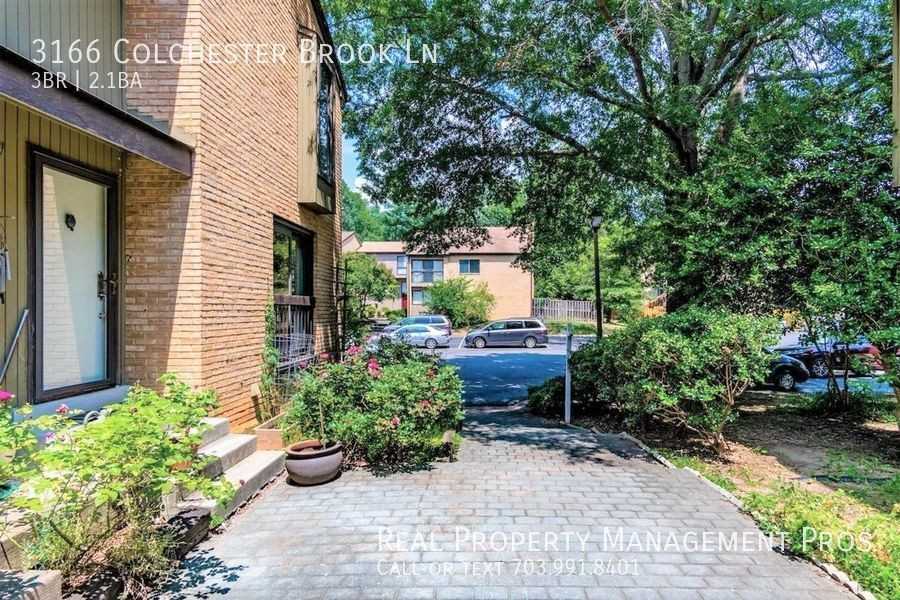 3166 Colchester Brook Ln - Photo 2 of 37