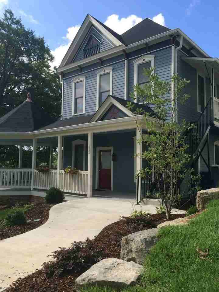 516 E 5th - Photo 2 of 20