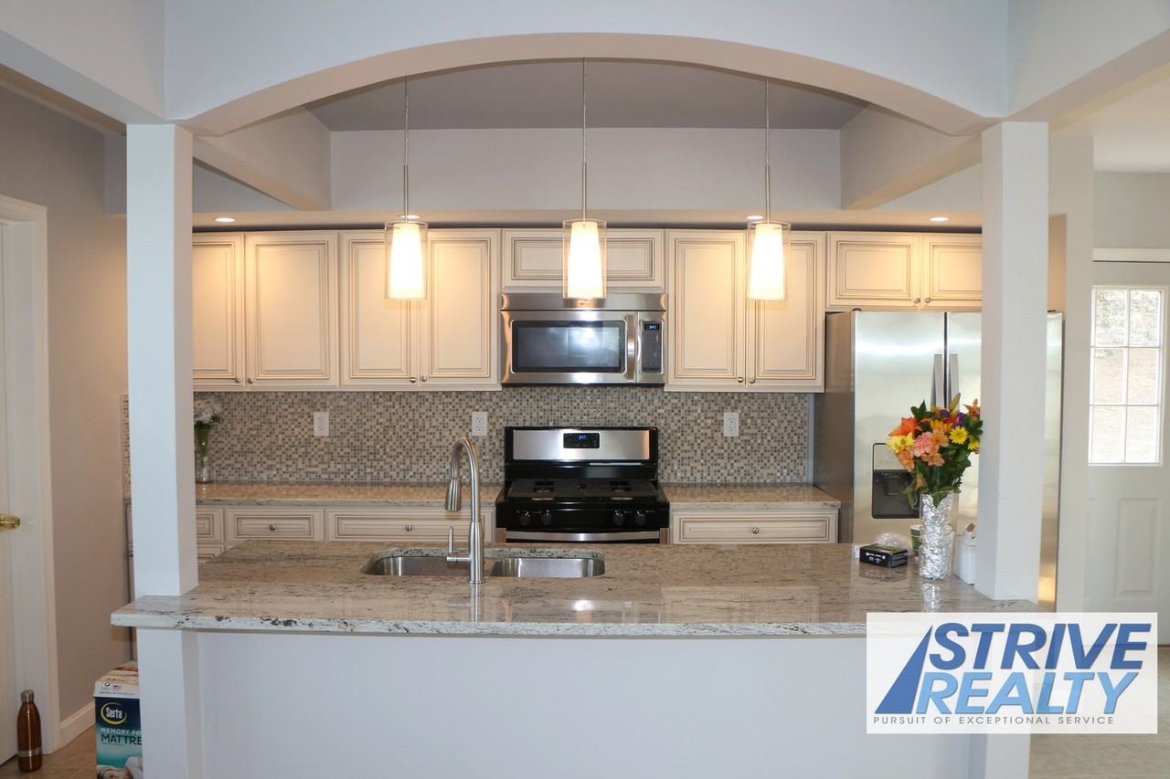 22 Clyde St - Photo 5 of 14