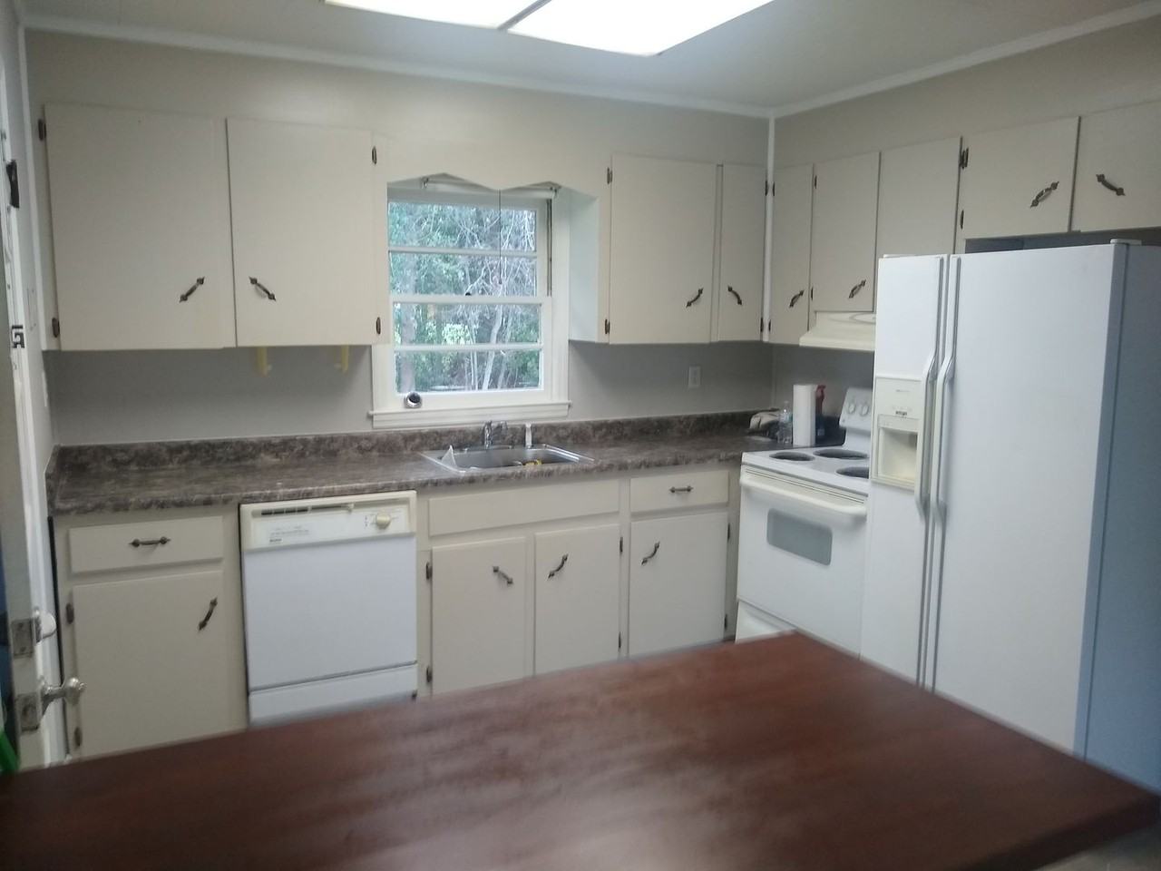 404 Sherrod Ave - Photo 7 of 10