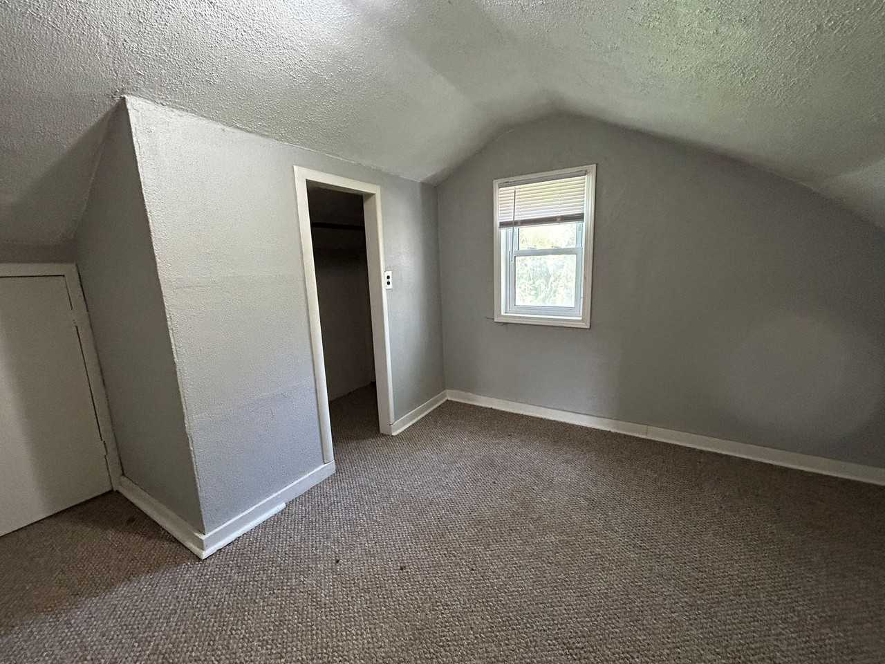 309 28th Ave - Photo 2 of 17