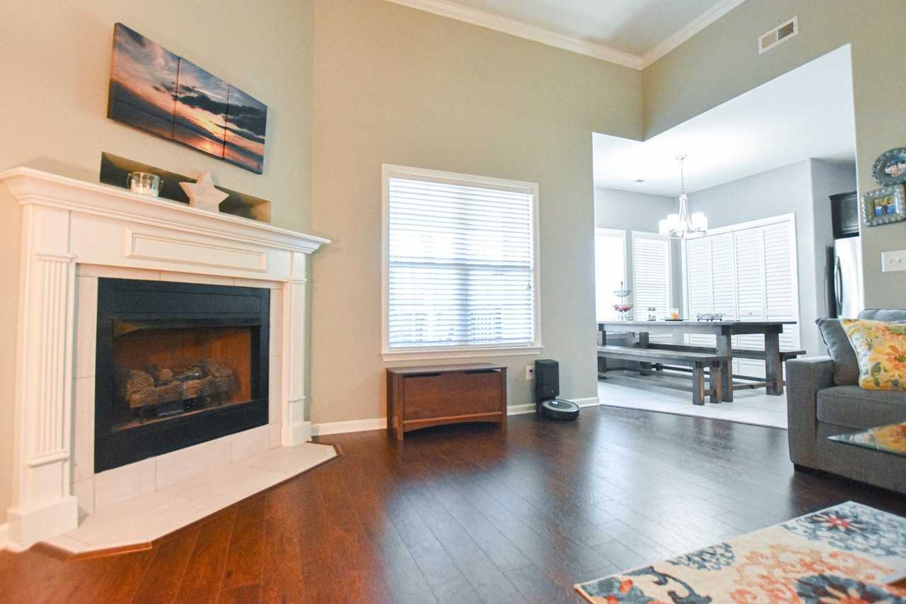 3765 Silver Fox Ln - Photo 3 of 19