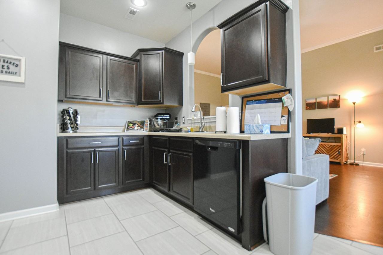 3765 Silver Fox Ln - Photo 7 of 19