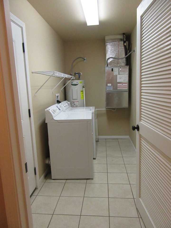 167 Lyle Curtis Lane - Photo 3 of 36