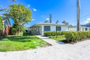 ***NON HOA***ROYAL HARBOR***STUDIO/1 BATHROOM UNITS***READY FOR MOVE IN***BAYSHORE AREA***WALK TO CELEBRATION PARK*** - Photo 1 of 1