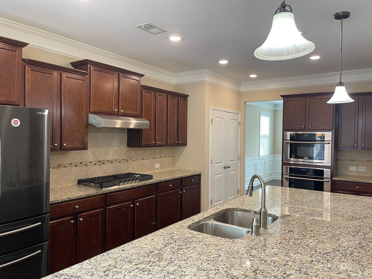 2411 Arnold Palmer Way - Photo 7 of 34