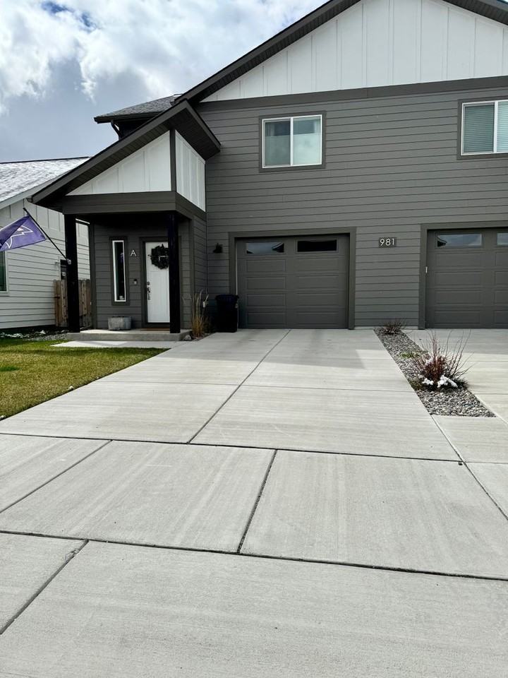 981 Cassandra Ln Apt A #Apt A