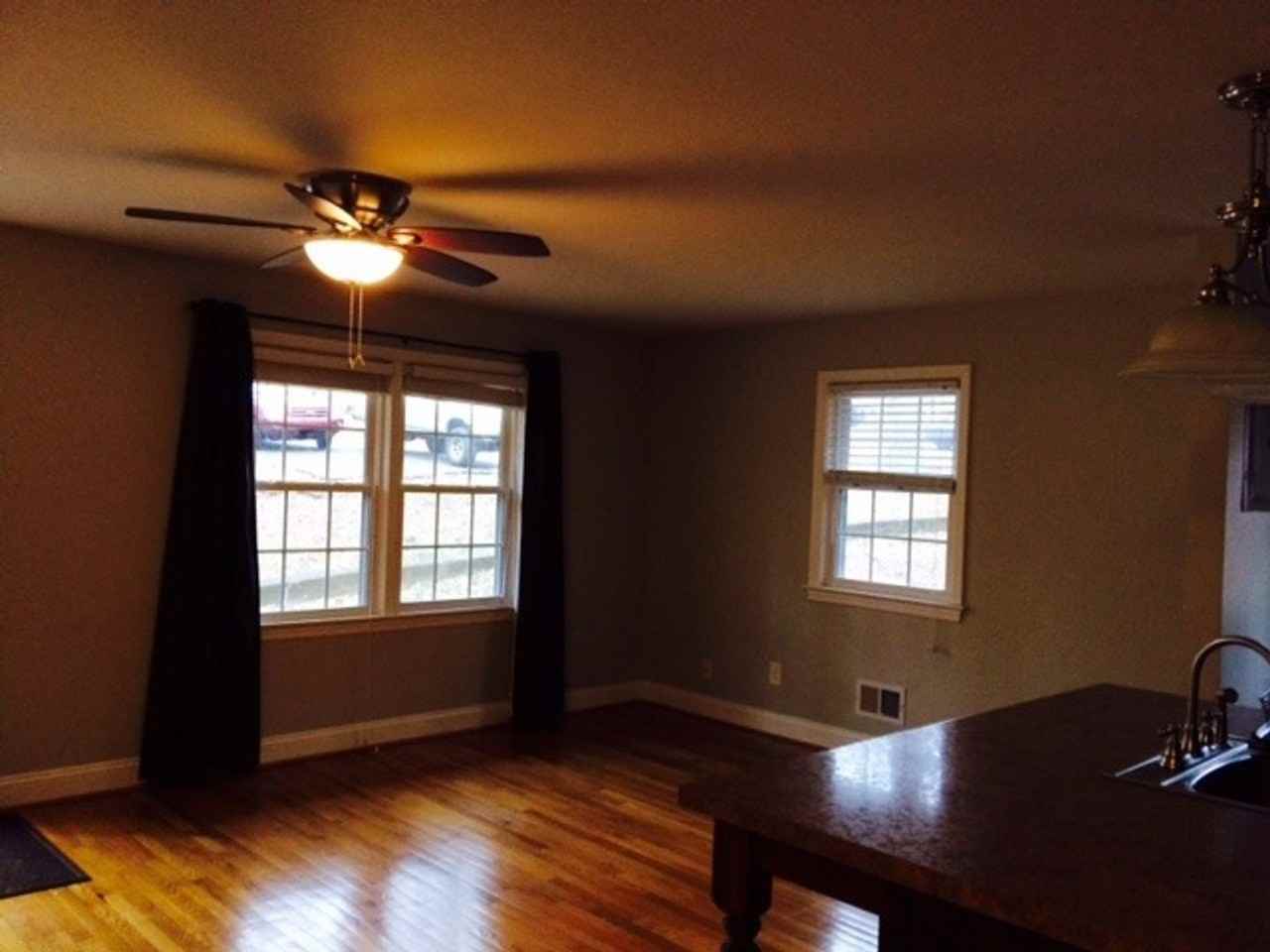407 Smith Ave #A - Photo 2 of 7
