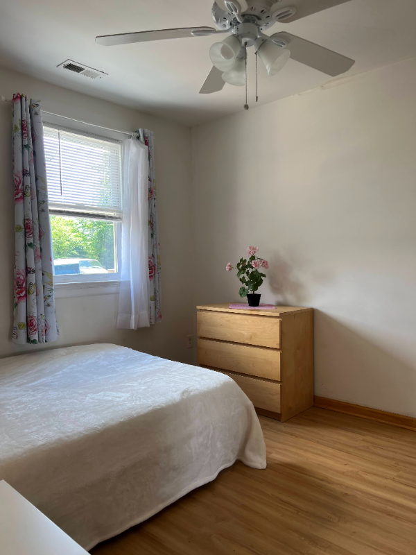 2400 24Th Street James River Area #4 - Photo 2 of 14