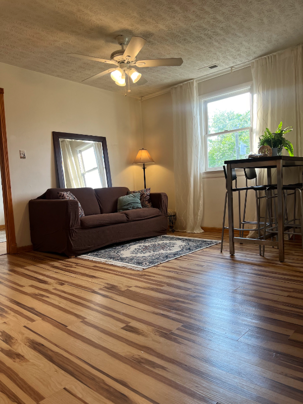 2400 24Th Street James River Area #4 - Photo 5 of 14