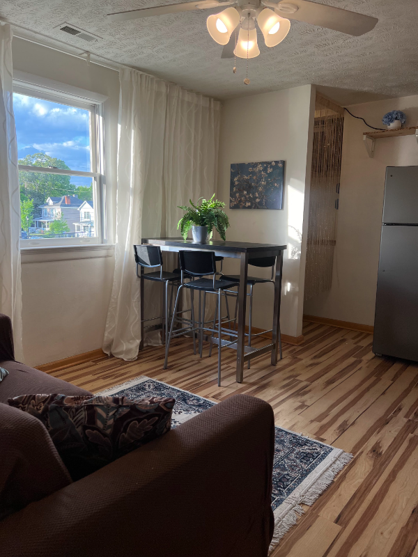 2400 24Th Street James River Area #4 - Photo 6 of 14