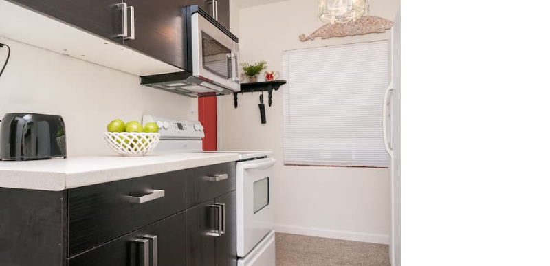 832 Ne 16th Ter #1 - Photo 6 of 15