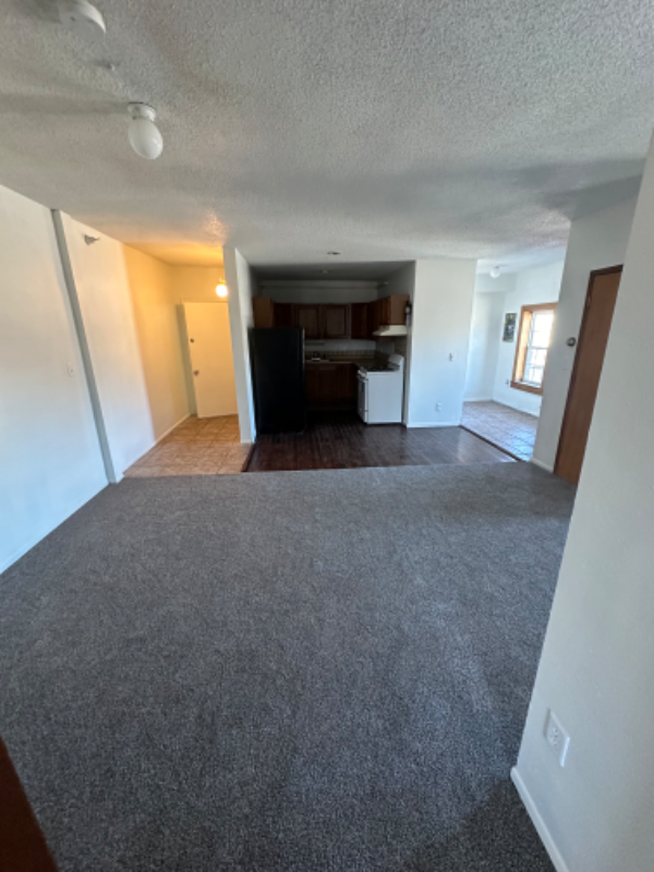 1602 E Ave Ne #1-2 - Photo 2 of 7