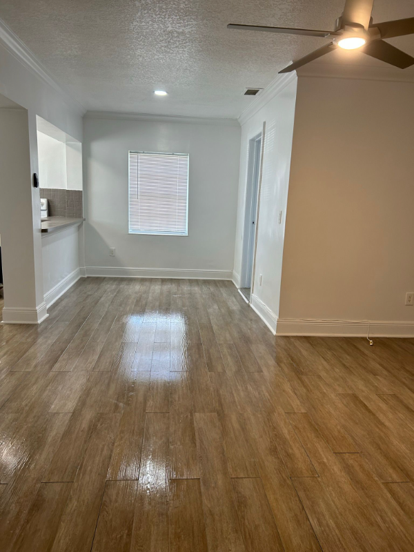 2521 Nw 32nd St - Photo 2 of 13