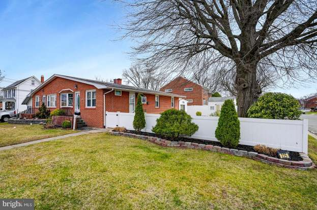 225 Lyndale Ave - Photo 3 of 32