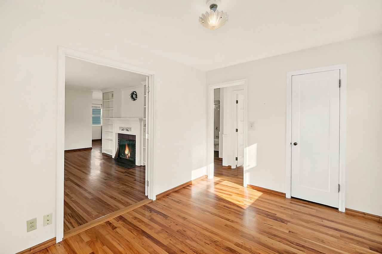 1613 Maple St #NA - Photo 3 of 16