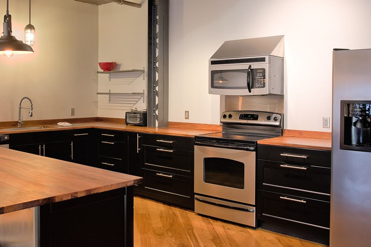 209 E 3rd St #3C - Photo 7 of 17