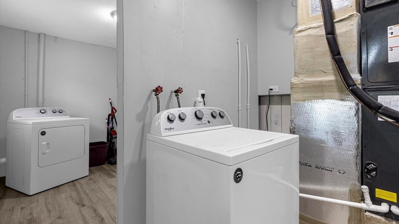 Ambassador Dr - Photo 7 of 11