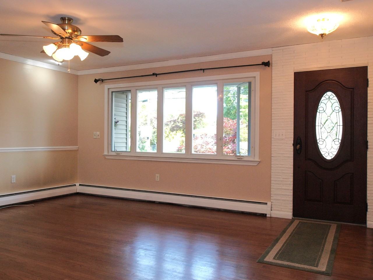 26 Hearle Dr - Photo 3 of 20