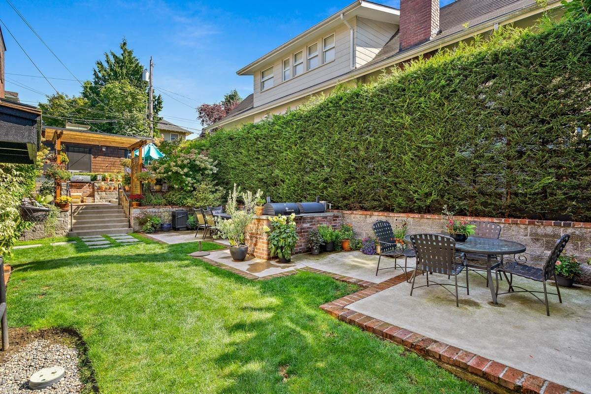 East Highland Apartments - Photo 2 of 9