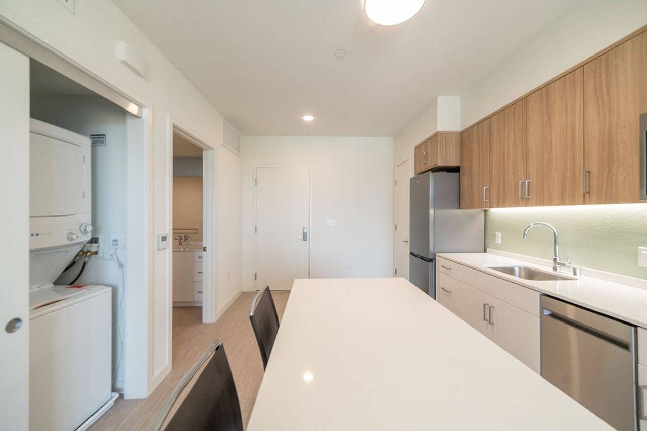 Secure Your Dream Home at RUMI – Fully Furnished Units with Stunning Views! - Photo 6 of 50