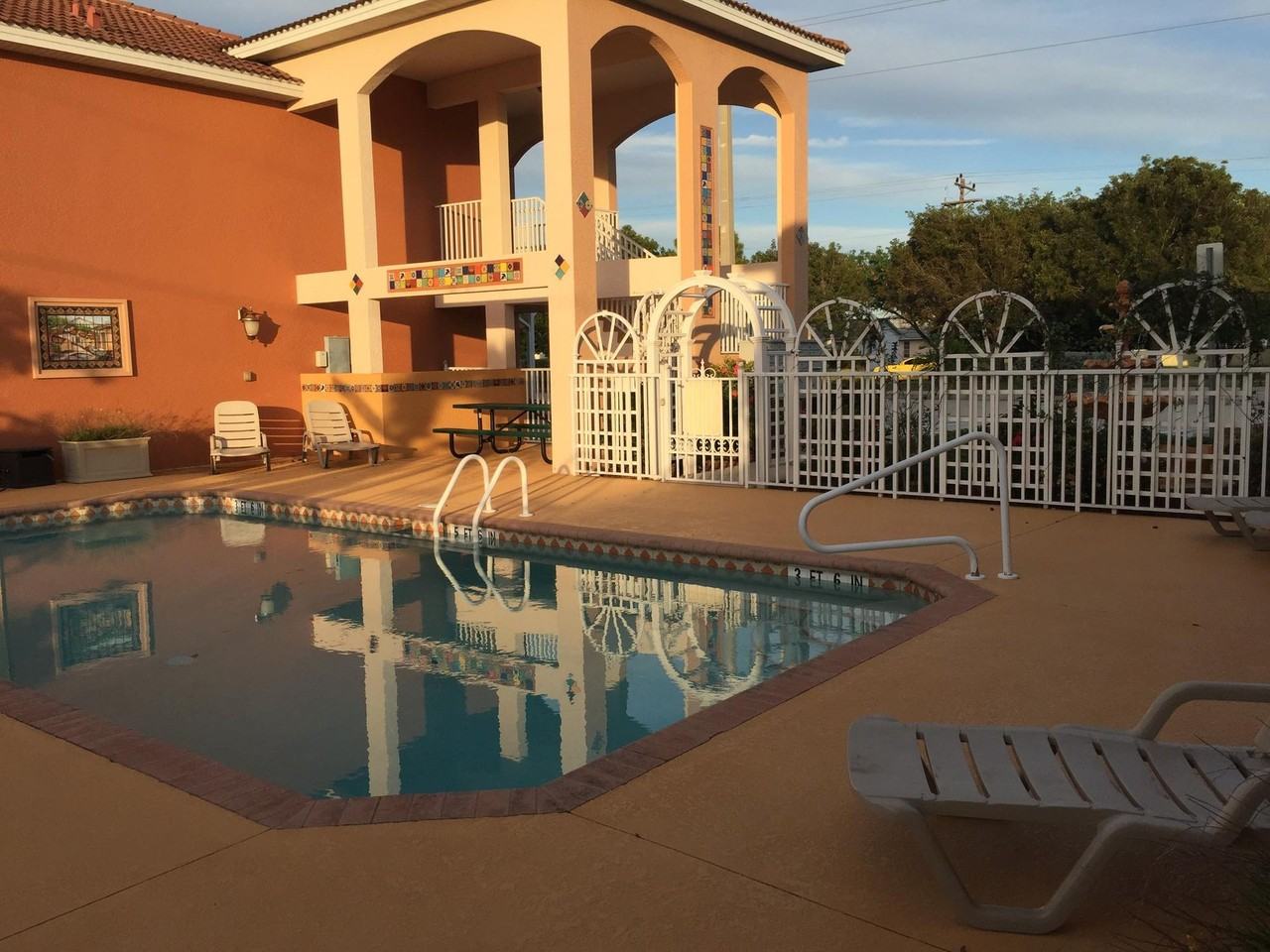 Santa Barbara Villas - Photo 4 of 16