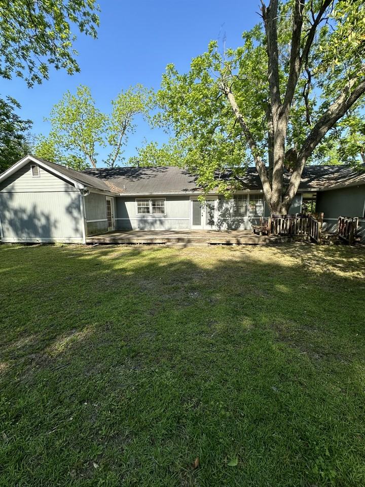 2409 Thornhill Rd #1 - Photo 3 of 16