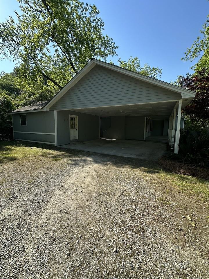 2409 Thornhill Rd #1 - Photo 5 of 16