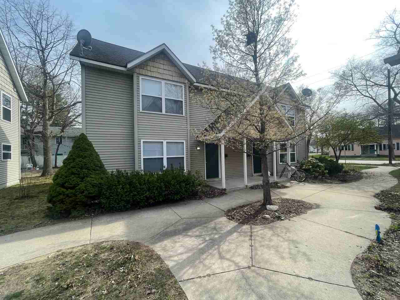 319 S Garfield Ave #319B - Photo 2 of 2