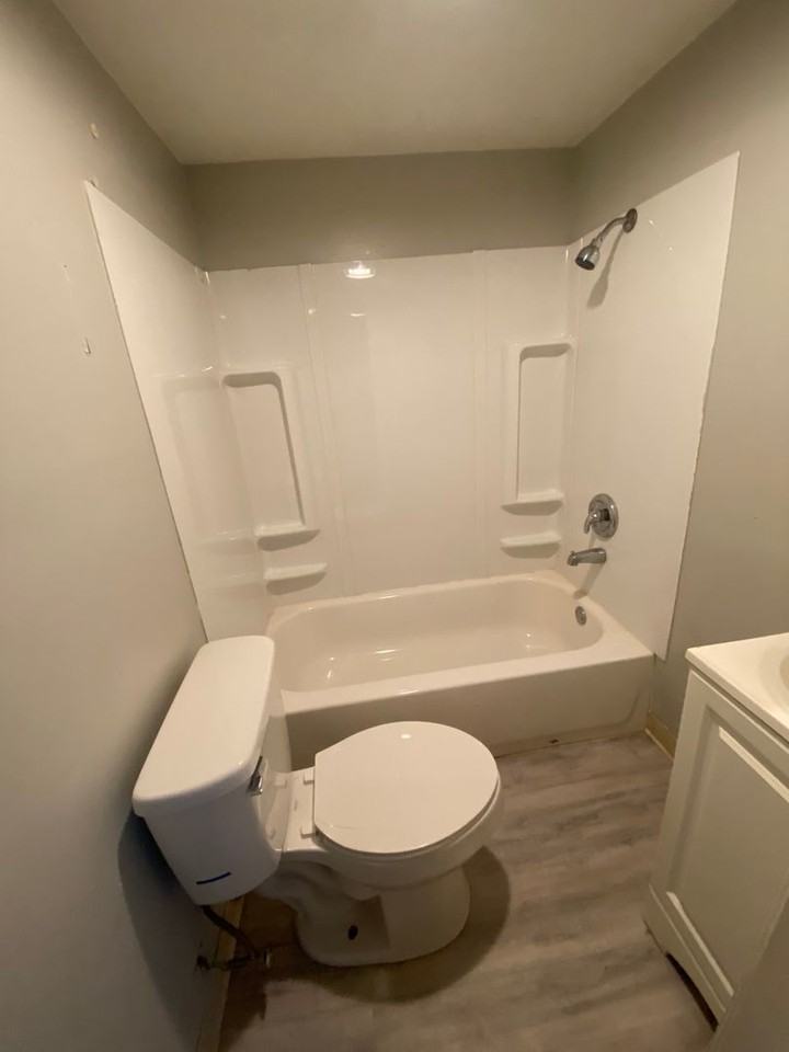 1319 Walnut Ave - Photo 2 of 3