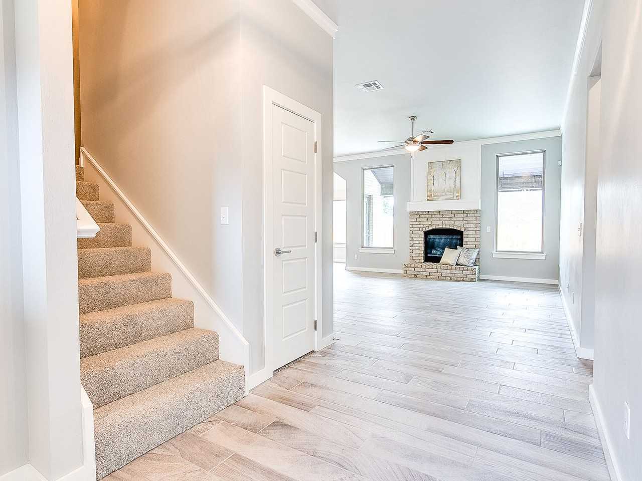 17412 Braken Dr - Photo 3 of 28