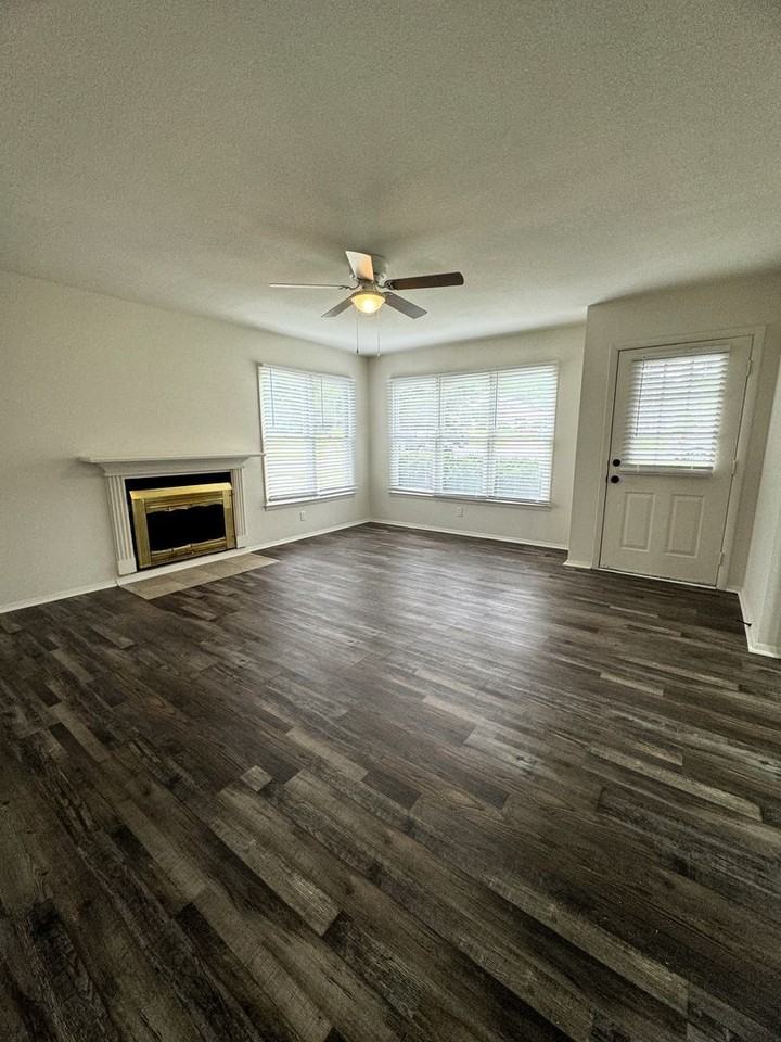 12007 Sugar Mill Cir Se #B - Photo 3 of 17