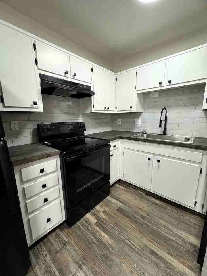 12007 Sugar Mill Cir Se #B - Photo 6 of 17