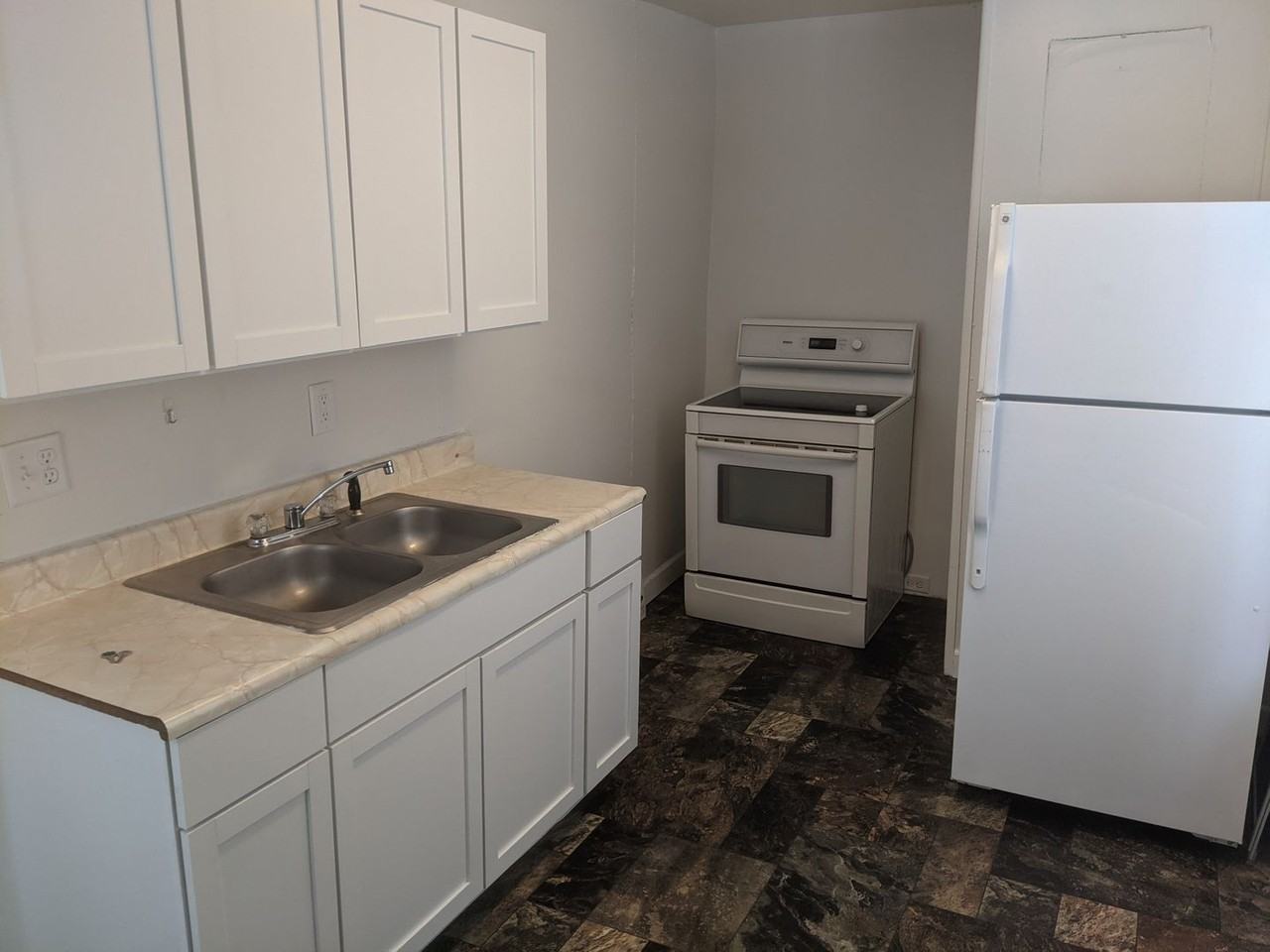 919 Washington Street - Photo 2 of 12