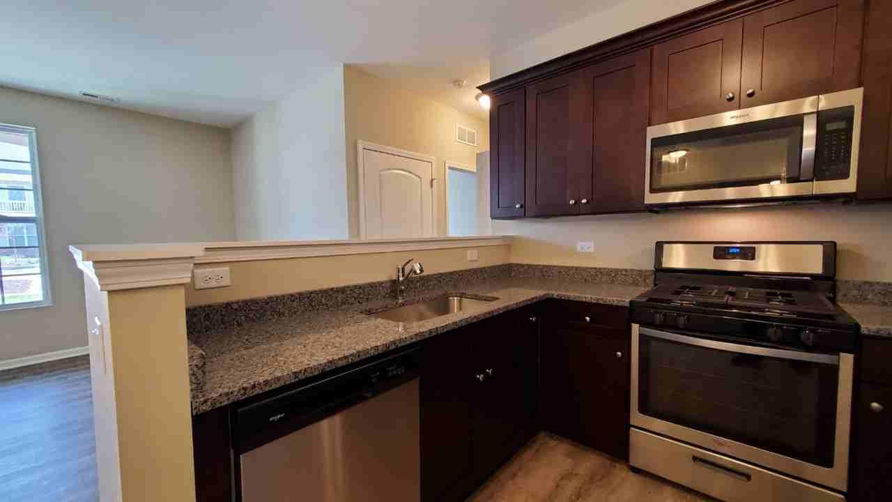 491 Timber Pointe Dr - Photo 3 of 13