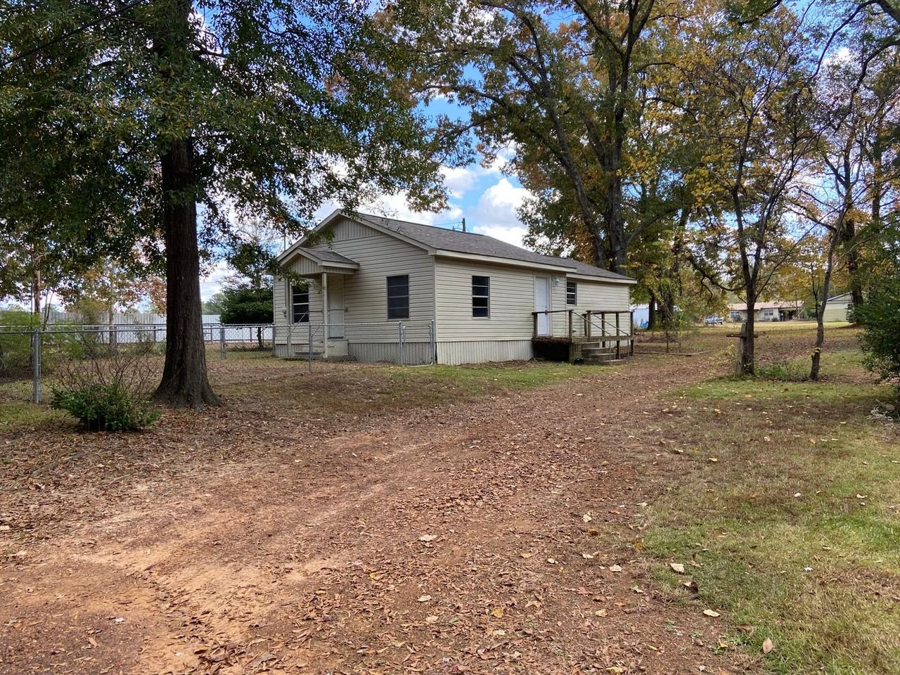 307 Beaver St - Photo 2 of 32