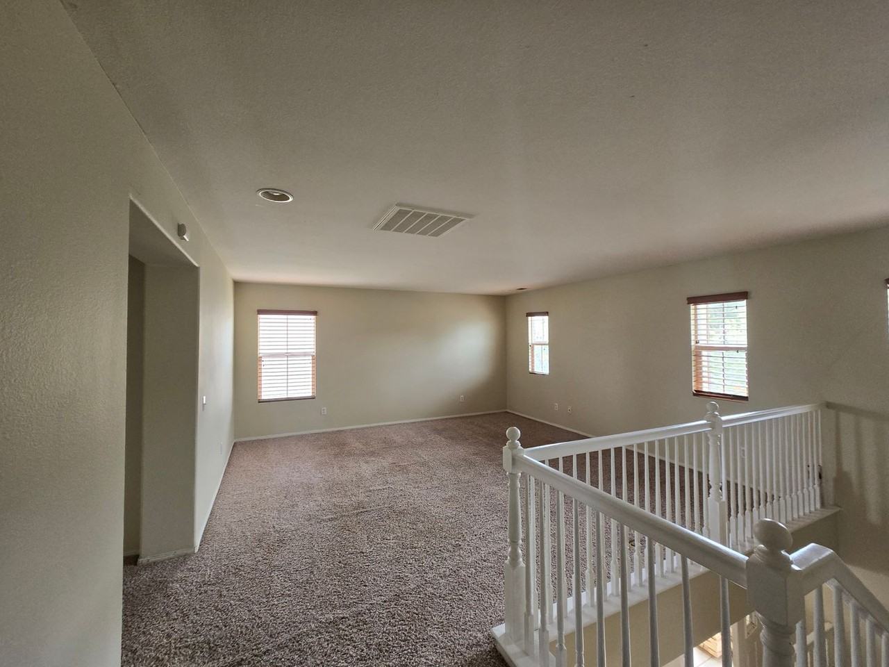 1626 Sorrel Ln - Photo 5 of 27