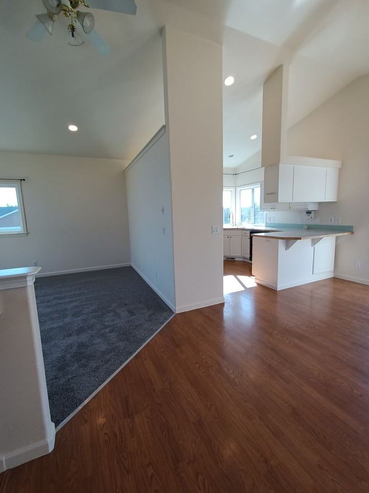 4970 Spearview Pl - Photo 4 of 20