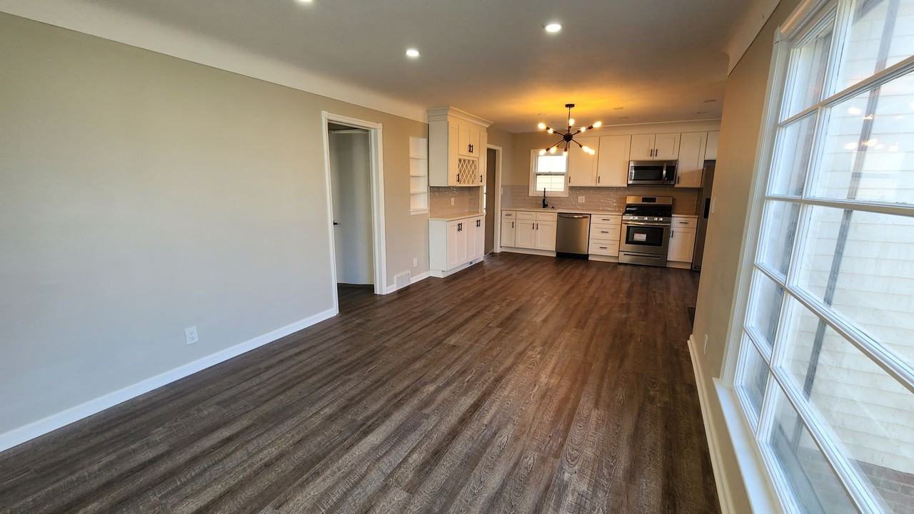 4156 Hinsdale Rd - Photo 5 of 30