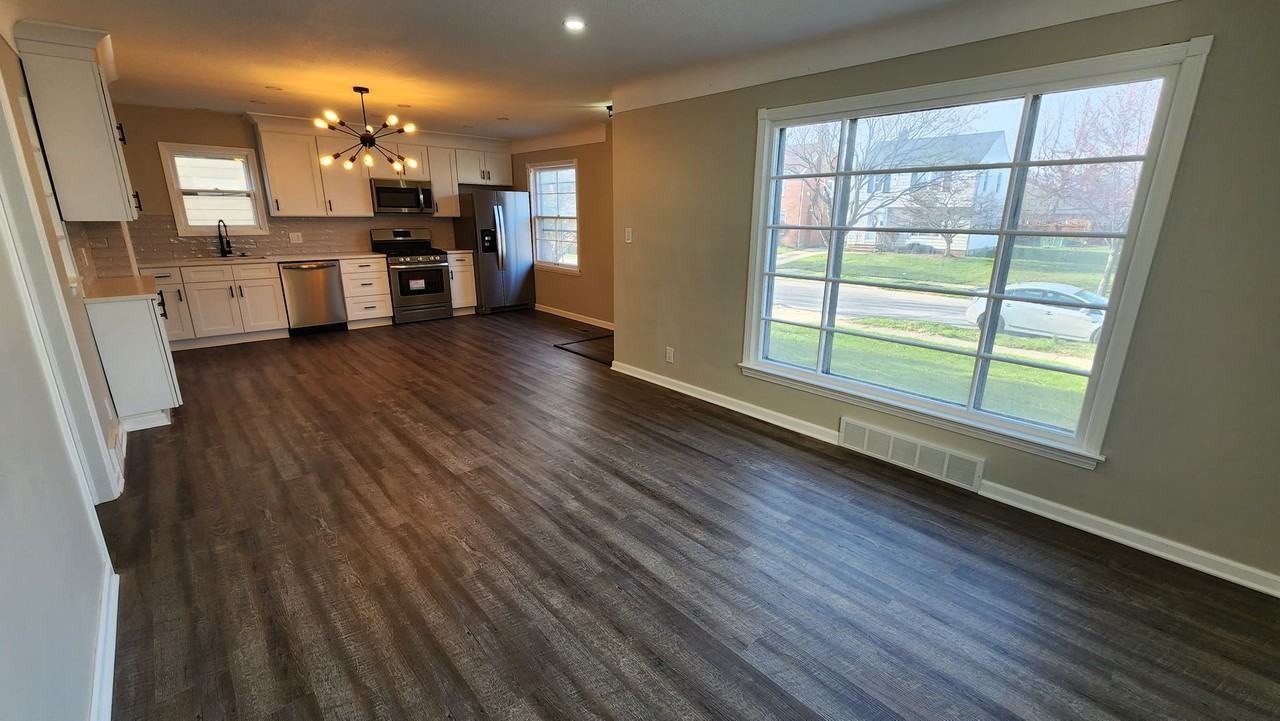4156 Hinsdale Rd - Photo 6 of 30