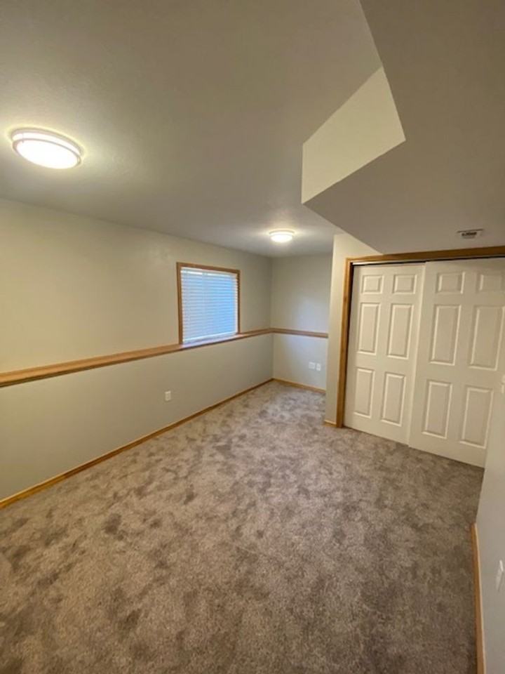 6821 N Cambridge Ln - Photo 6 of 12