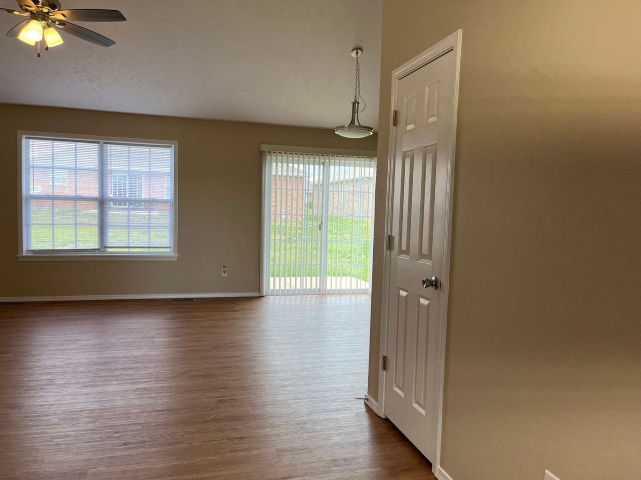 4443 W Delmar St - Photo 2 of 19