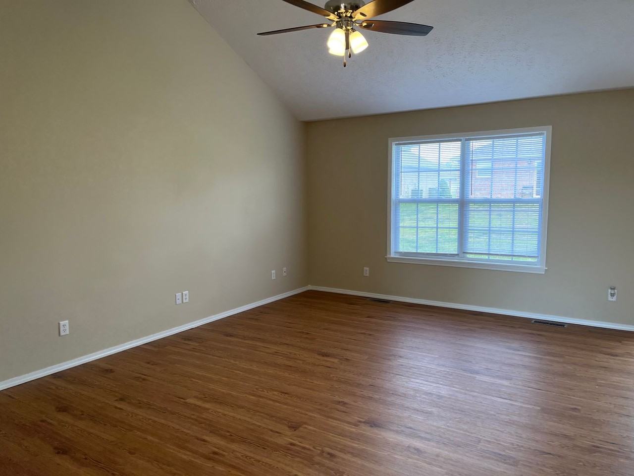 4443 W Delmar St - Photo 3 of 19