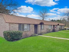 Pinopolis Apartments - Photo 1 of 1