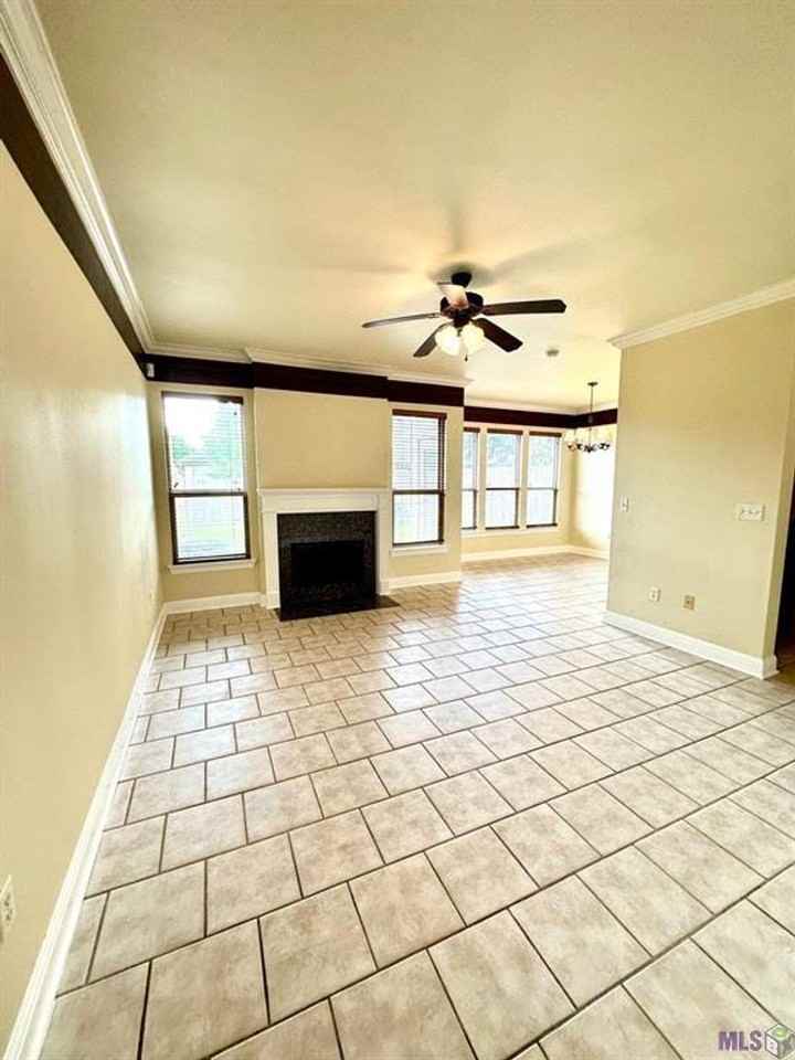 18163 Pinehurst Dr - Photo 6 of 18