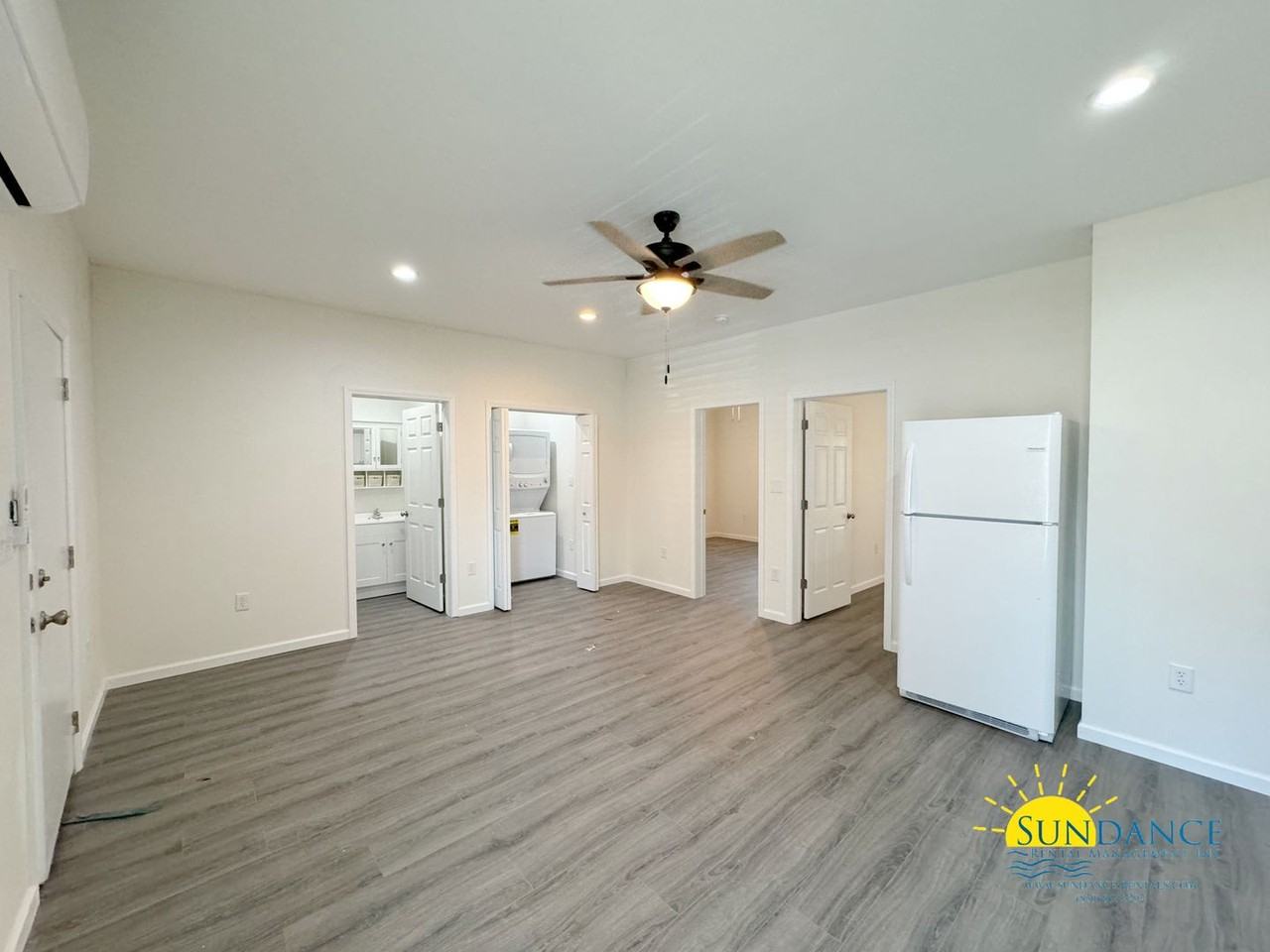 322 Lewis St #A - Photo 3 of 10