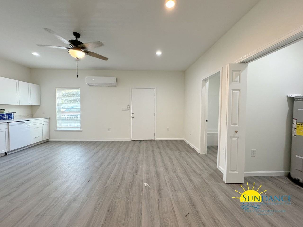 322 Lewis St #A - Photo 4 of 10
