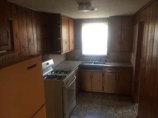 314 5th St - Photo 3 of 6